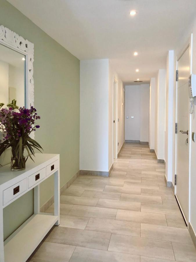 Apartaments El Cine روساس المظهر الخارجي الصورة