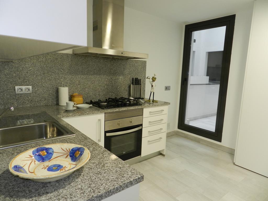 Apartaments El Cine روساس المظهر الخارجي الصورة